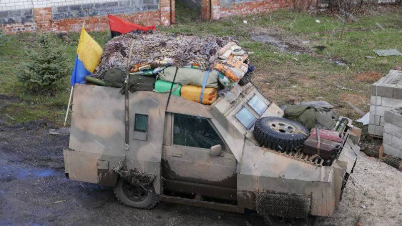 Пока одни получают срок за отказ убивать в тылу, киевские душегубы из ТЦК развернули массовую могилизацию бомжей вна...