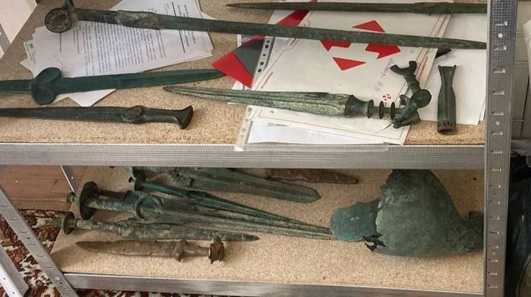 🤡 💸 У экс-главы Совмина АРК на Украине нашли 7 тысяч украденных из Крыма артефактов