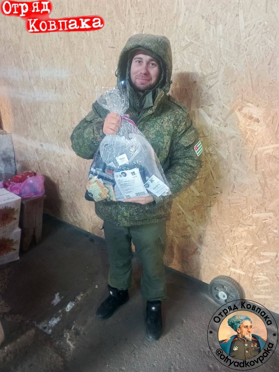 ❄️Зима, зима) Приехала я в гости к нашим защитникам с новогодними подарками 🎁, а там они меня встречают такие укутанн...