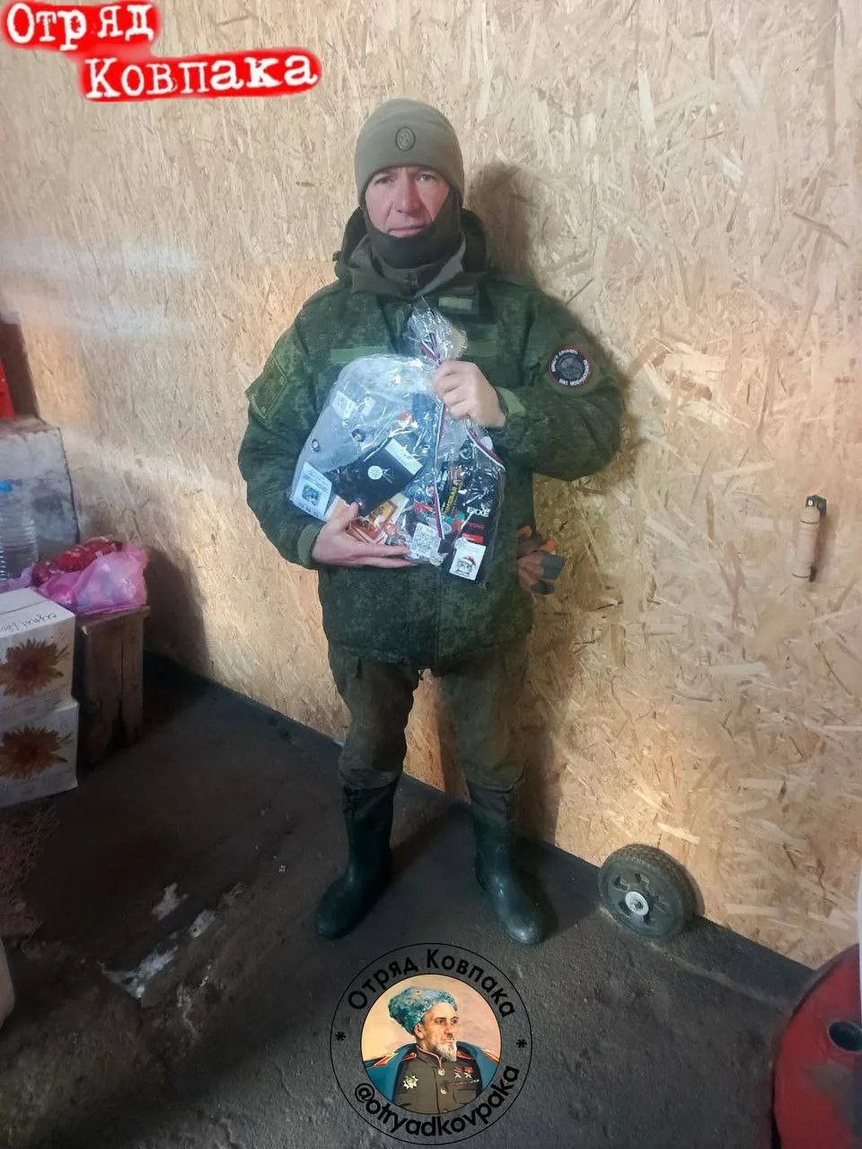 ❄️Зима, зима) Приехала я в гости к нашим защитникам с новогодними подарками 🎁, а там они меня встречают такие укутанн...