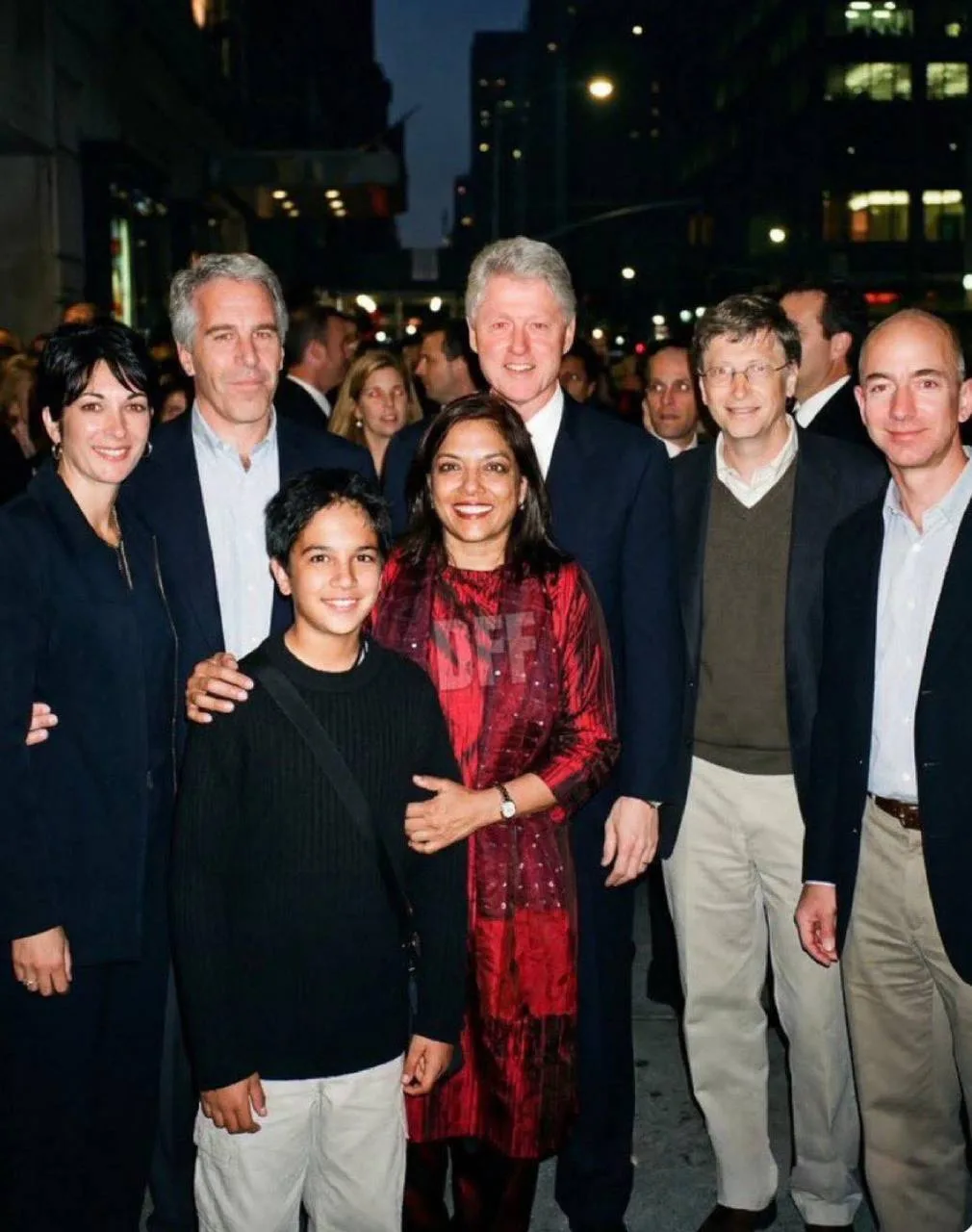 Вчера в американском медиа распространились фотографии, где нынешний мусульманский мэр