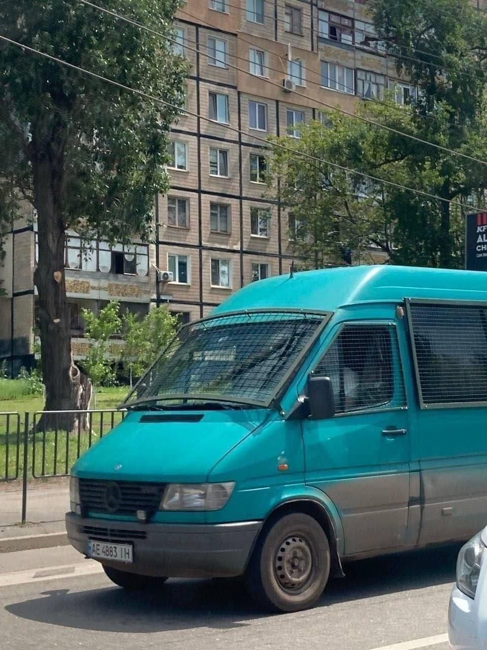 🚍🏴☠️ Бусики ТЦК теперь оснащают решетками.