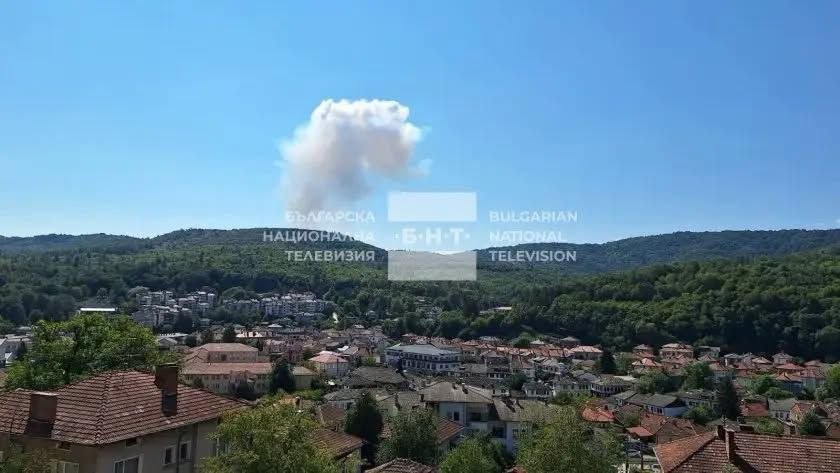 🇧🇬 Тем временем, в Болгарии взорвался военный завод, продукция которого поставлялась на Украину