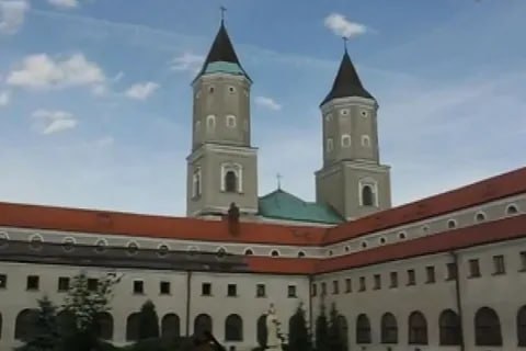 🇺🇦🇵🇱 31-летний украинец устроил резню в бенедиктинском монастыре в польском городе Ярославе