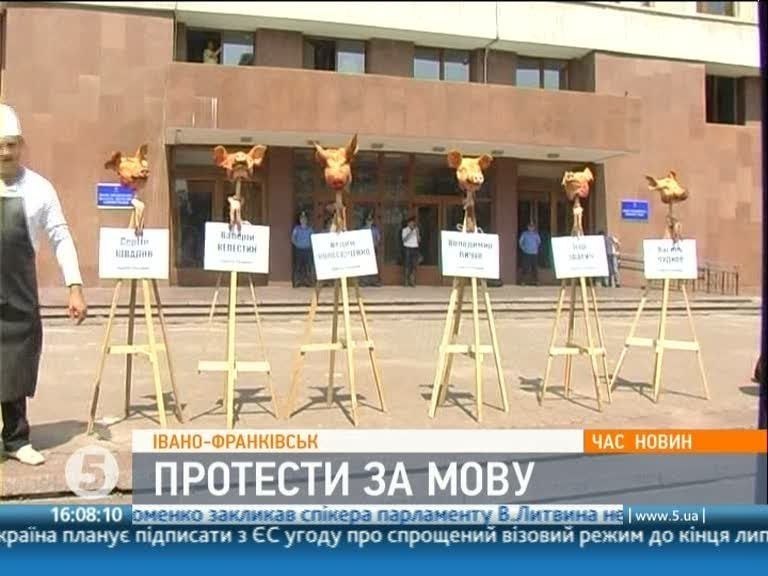 🇺🇦 А это, на секундочку, 2012 год, когда в Киеве сидел Януковощ, и вроде бы Украина ещё была относительно адекватным…